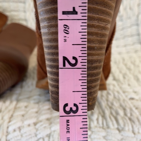 Tahari Glenn Rust Brown Leather Booties Sz 7.5 - Picture 14 of 14